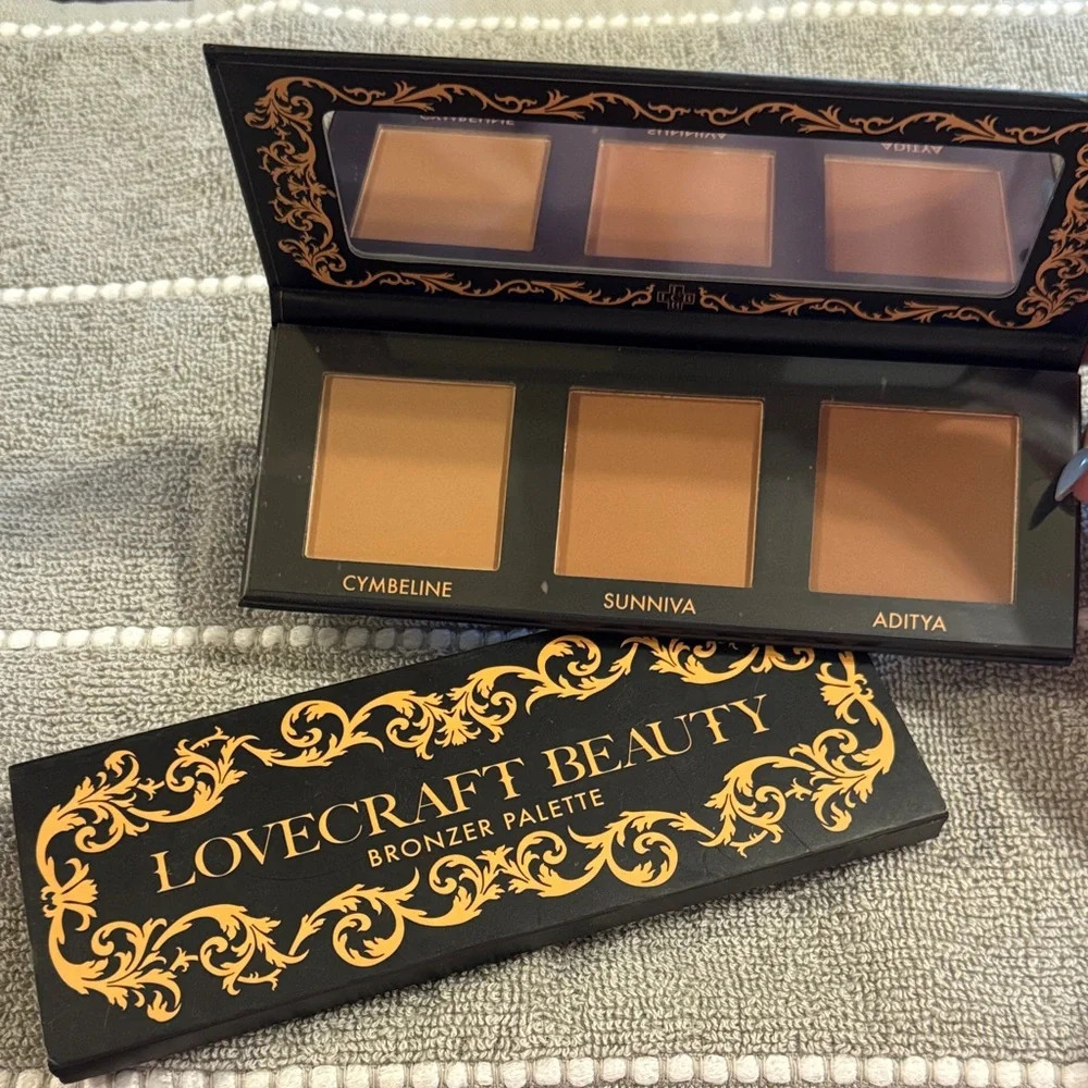 NIB Bronzer Palette - Rich Tan Shades